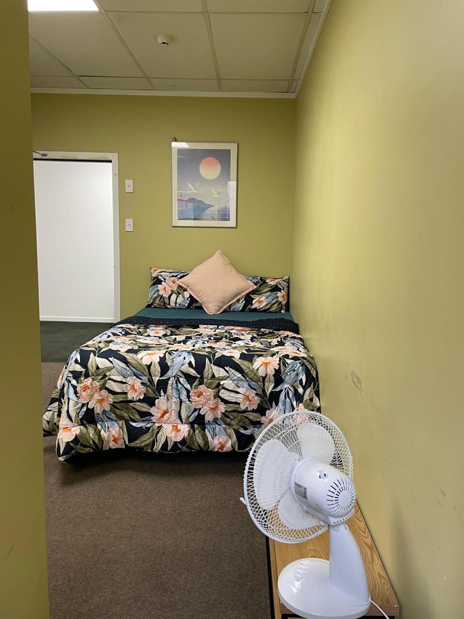 Silverfern Backpackers Окленд Экстерьер фото